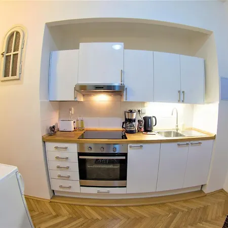 Stepanska 37 * Prag